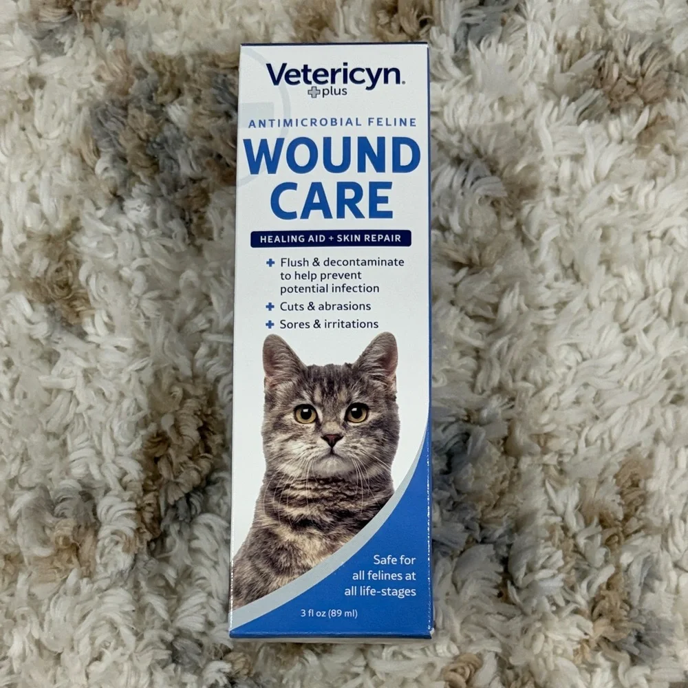 NWT Cat Wound Care Healing Aid - Blue
